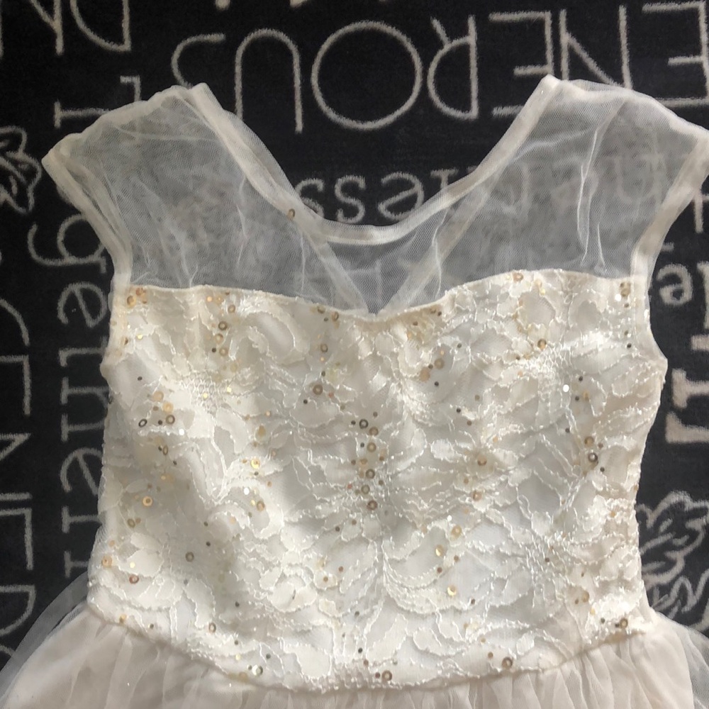 Dress - Picture 2 of 4